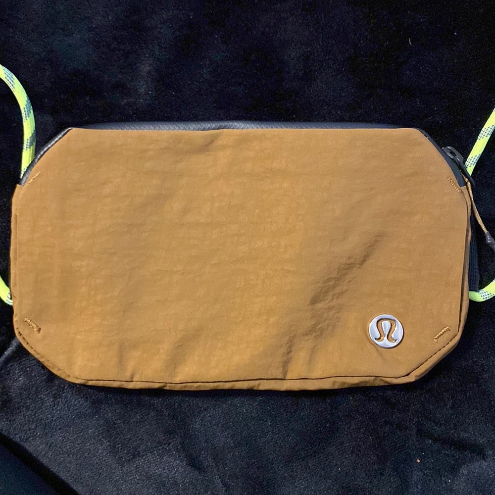 Lululemon belt bag